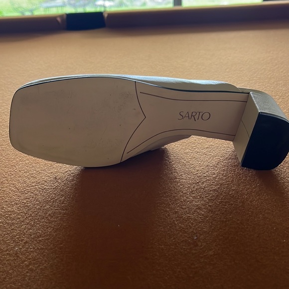 Ladies , Size 8 , Franco Sarto mule , Cream color , 2 1/2 inch heel - Picture 5 of 5